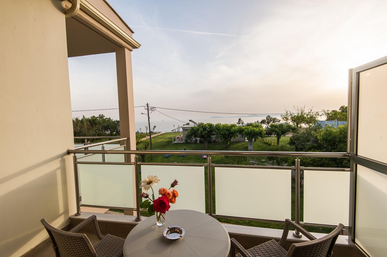 Harmony Hotel Kourouta Esterno foto